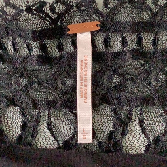 Free People Free Flowing Black Jersey Knit Blouson Tank with Open Lace Back - Picture 10 of 11